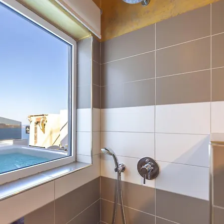 וילה Elegant Santorini - 1 Bedroom - Kudrow - Private Jacuzzi And Astounding Caldera Sea Views - *