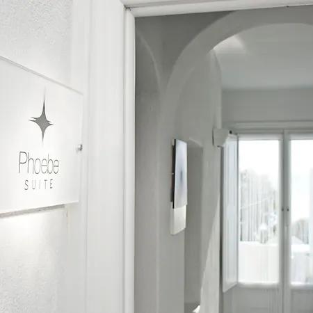 Elegant Santorini - 1 Bedroom - Kudrow - Private Jacuzzi And Astounding Caldera Sea Views -